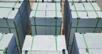 十堰 芝麻白花岗岩5公分地铺石 花岗岩厂家工厂装车日常