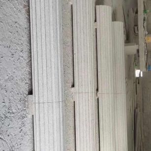 十堰 花岗岩厂家带你看白麻花岗岩门楼大柱柱皮