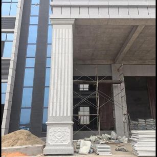 十堰 芝麻白光面花岗岩门楼大柱（罗马柱）配雕花底座