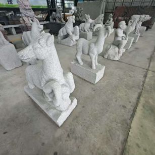 十堰 芝麻白花岗岩造型立体雕刻——十二生肖
