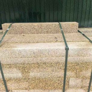 十堰 黄金麻花岗岩石材机切面栏杆料半成品