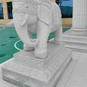 十堰 白麻花岗岩动物异形石雕-大象