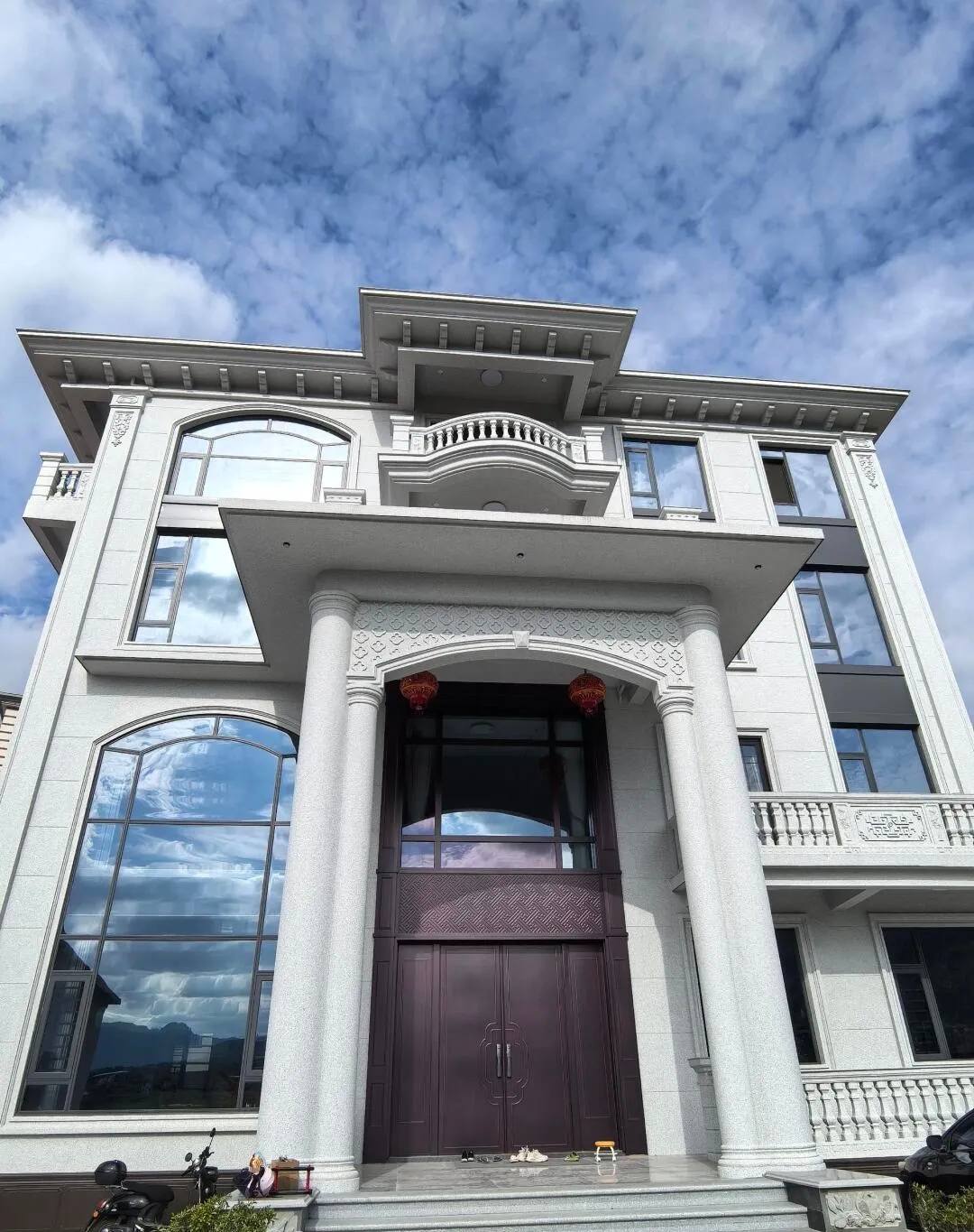 十堰白麻别墅外墙干挂石材效果示例