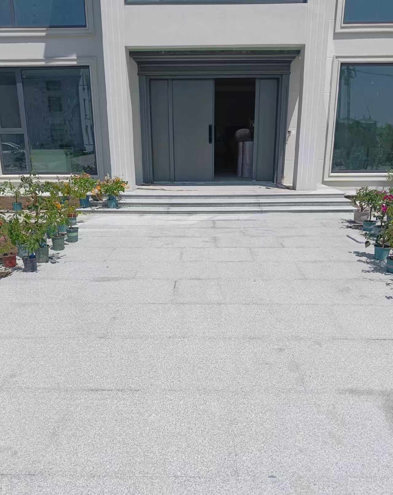 十堰 芝麻白花岗岩地铺石地面铺装