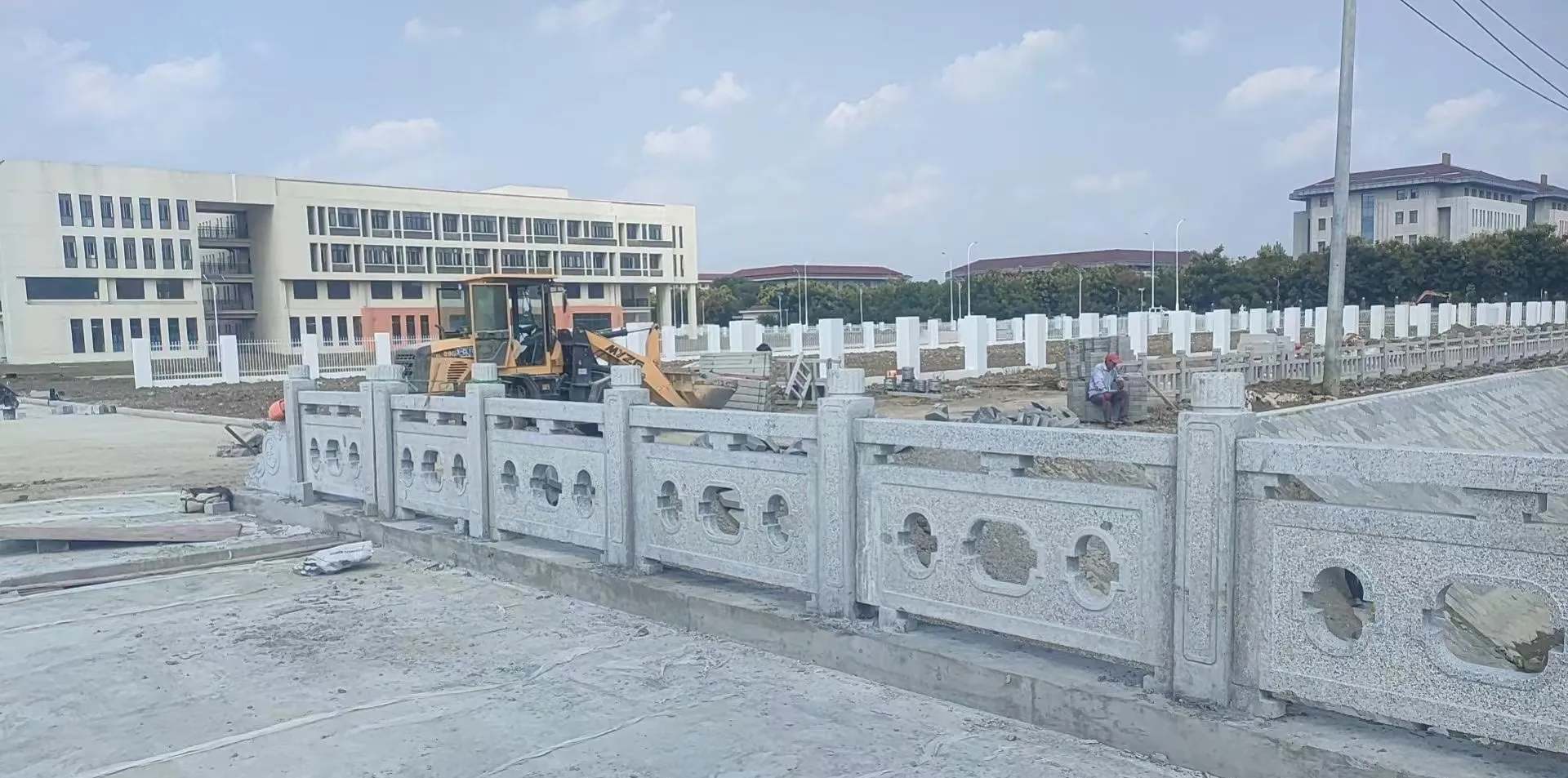 十堰 白麻花岗岩荔枝面河道栏杆