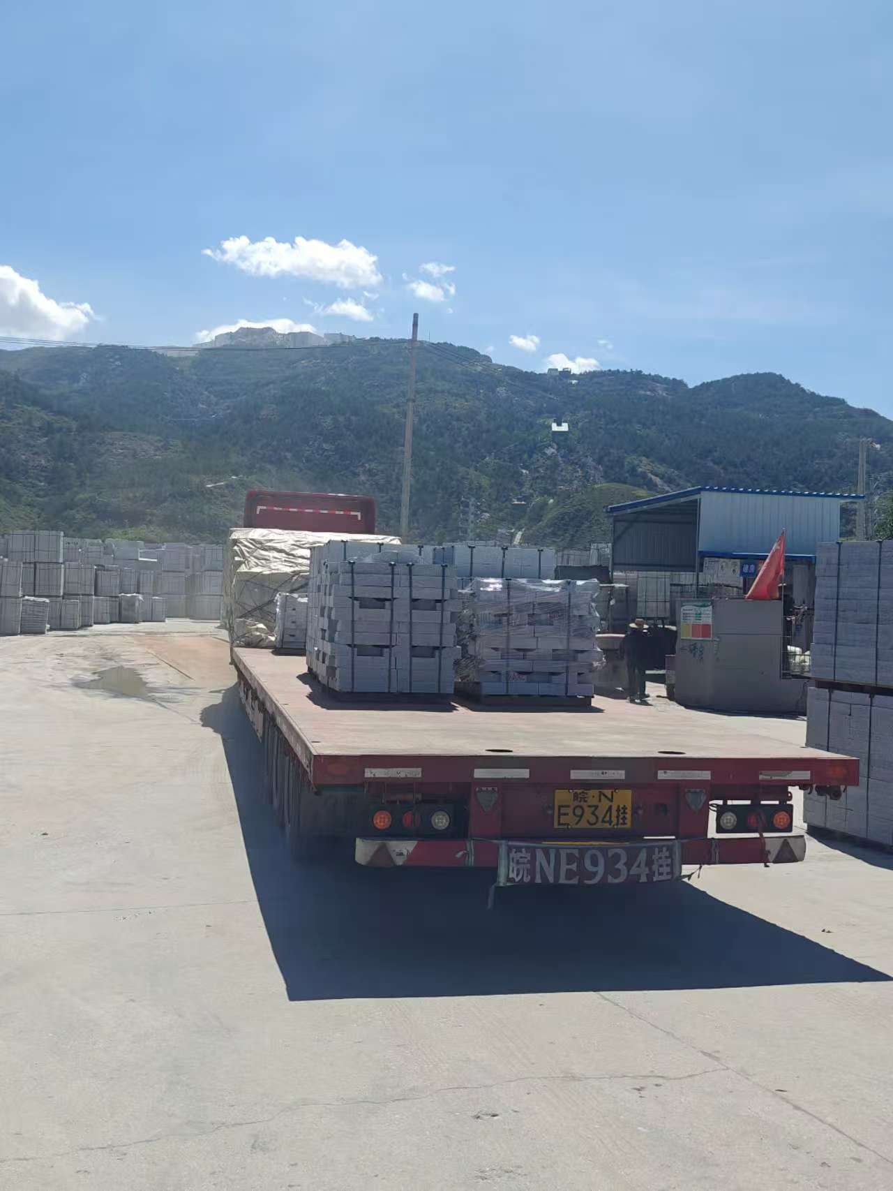 十堰 芝麻白仿形路沿石，直形路沿石