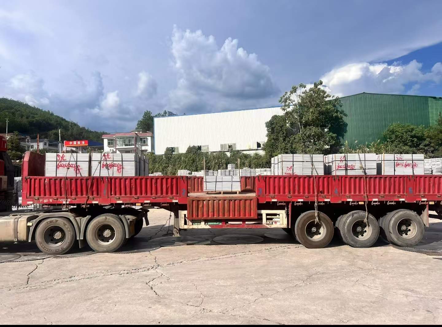 十堰 芝麻灰花岗岩地铺石出货日常