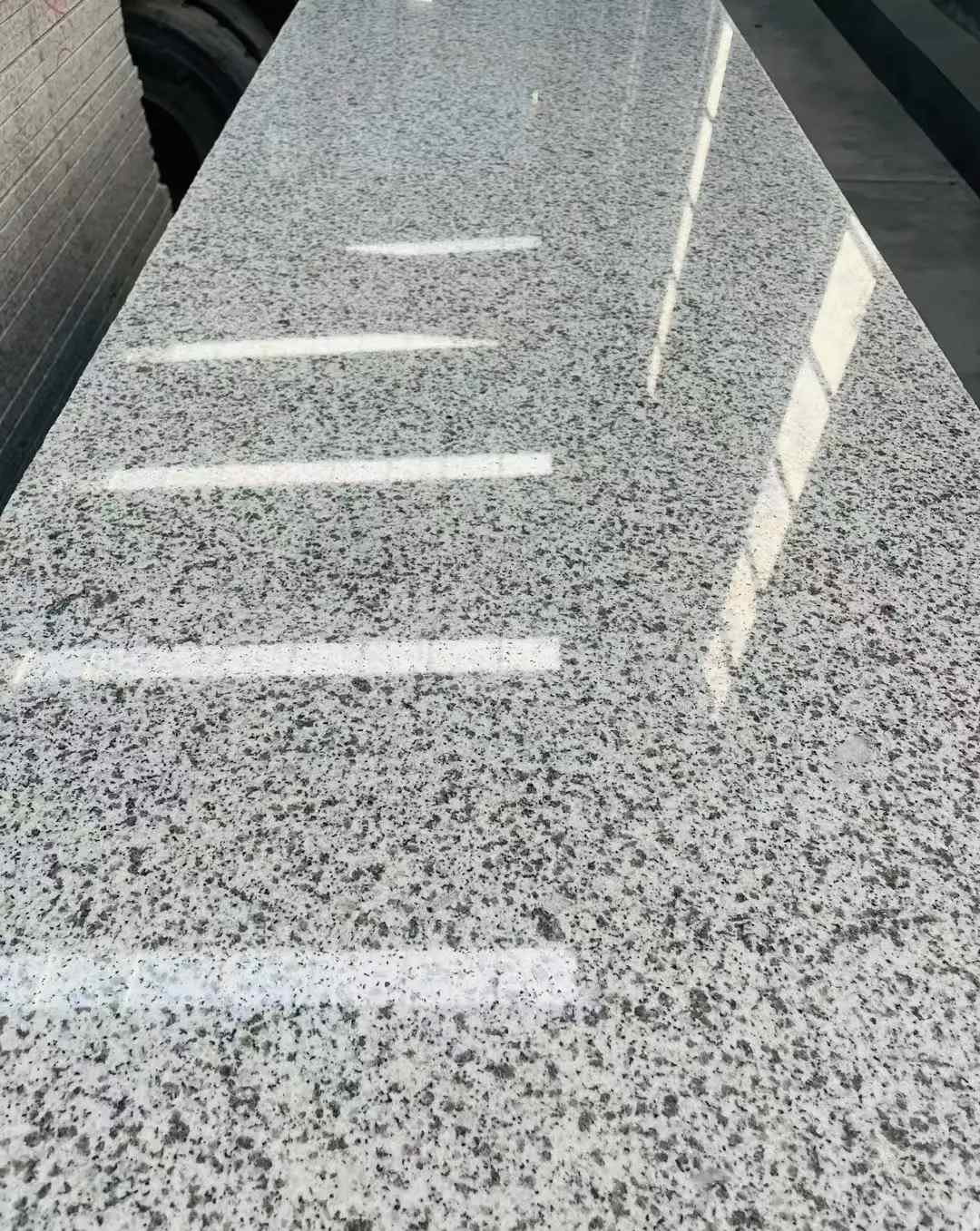 十堰 白麻花岗岩光面毛板