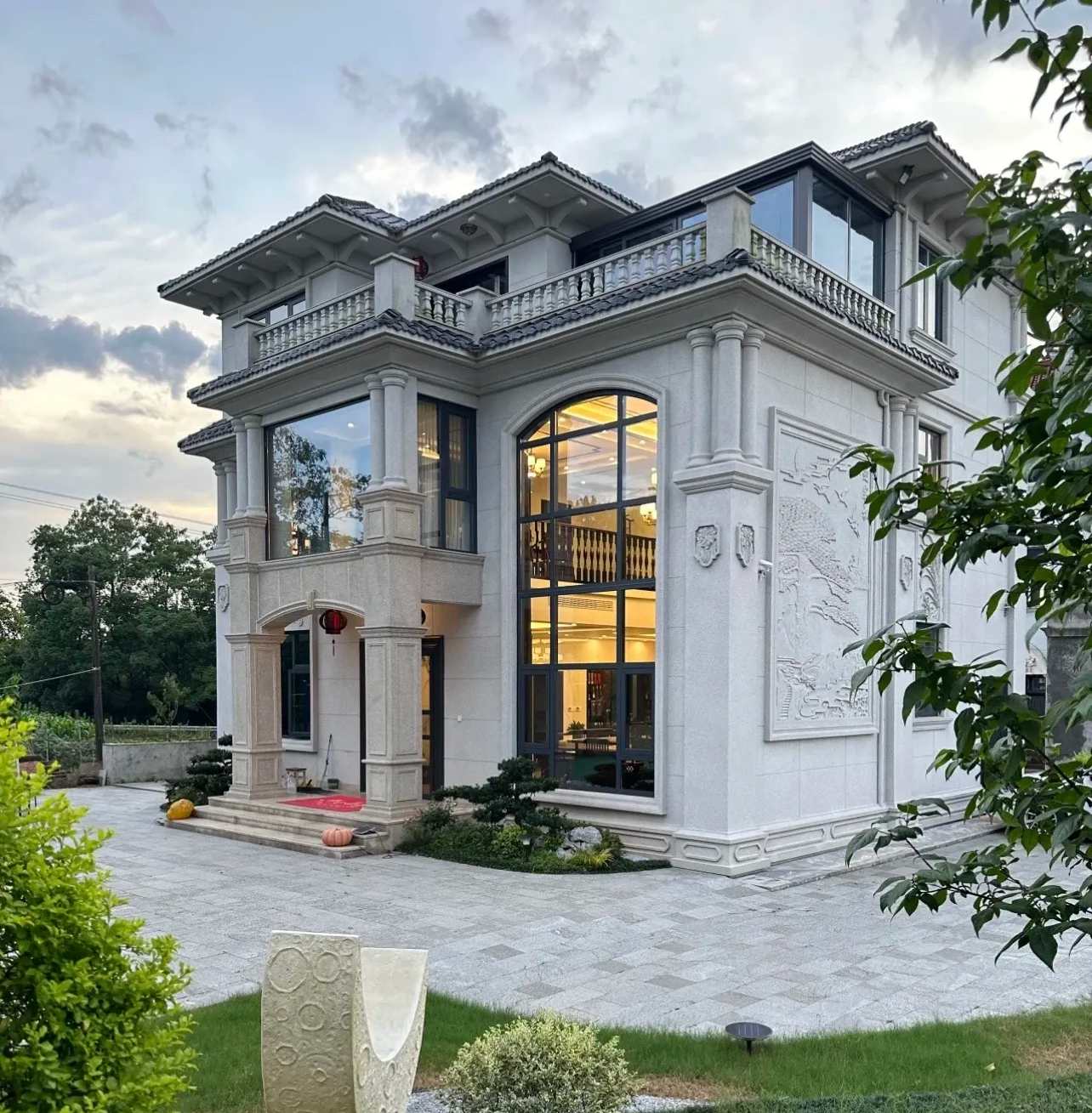 十堰 白麻花岗岩私人别墅干挂石材豪华定制