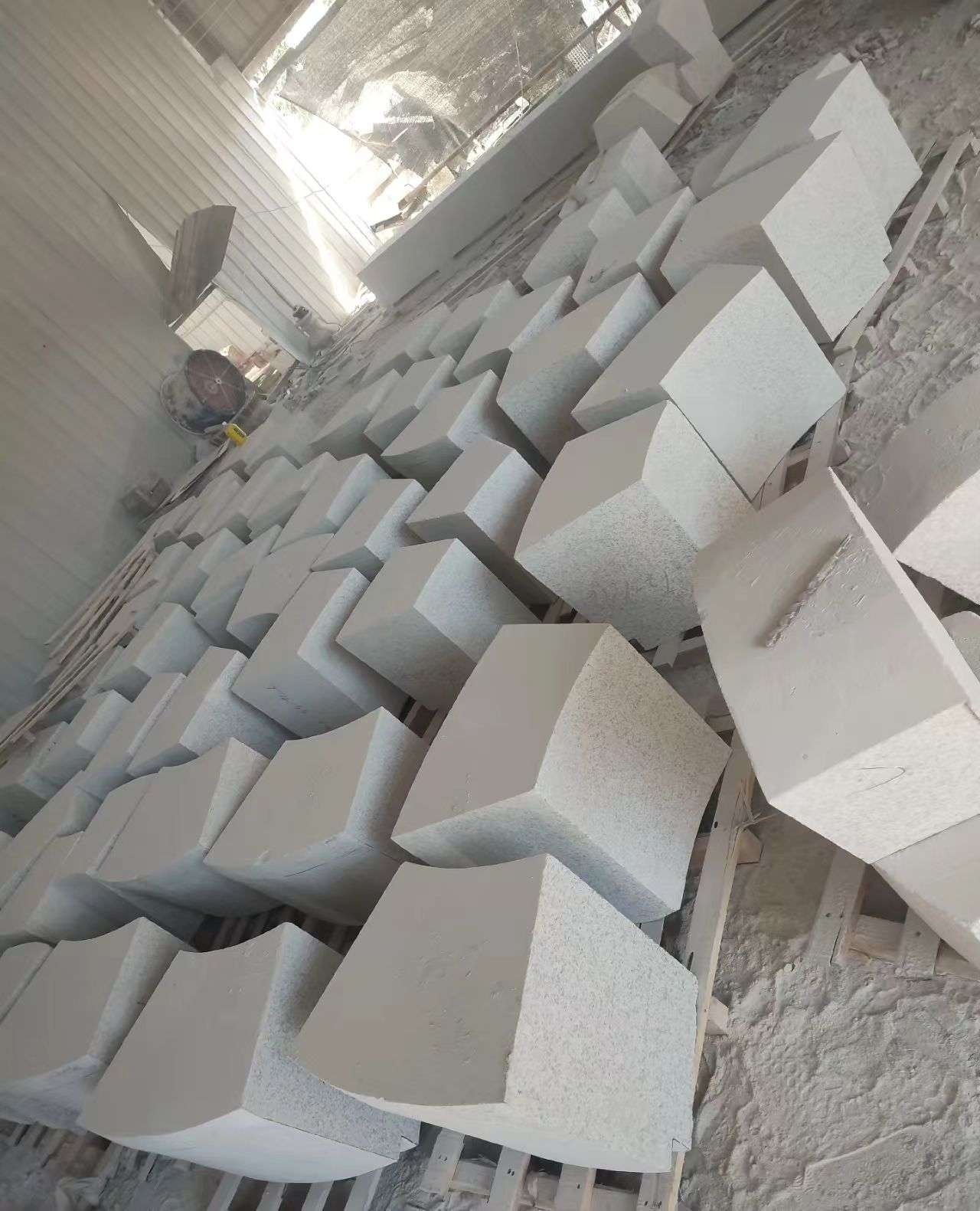 十堰 白麻花岗岩异形坐凳