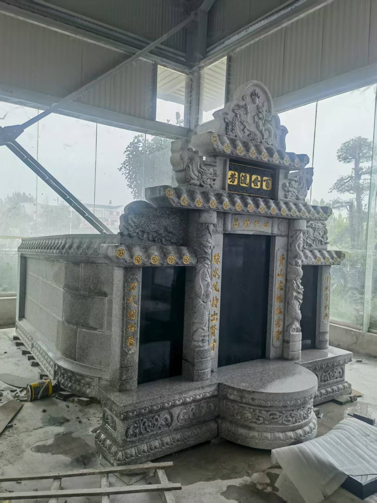 十堰 芝麻白墓碑效果展示图